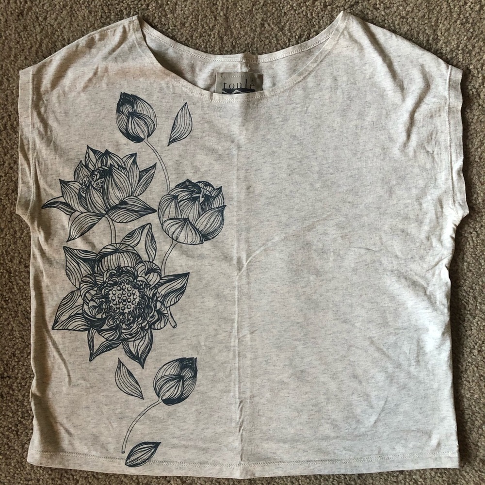 Boxy tonlé shirt, size small